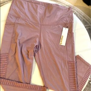 COPY - NWT Mono B Womens MAUVE HighWaist Activewear Leggings Size Sm Med Lg